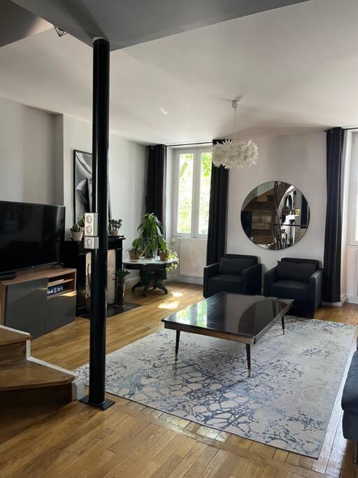 Duplex De Charme En Centre Ville Avec Terrasse Brive-la-Gaillarde Kültér fotó
